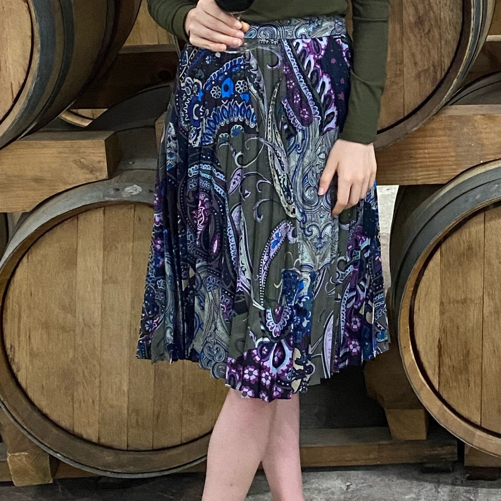 Knee length skirt
